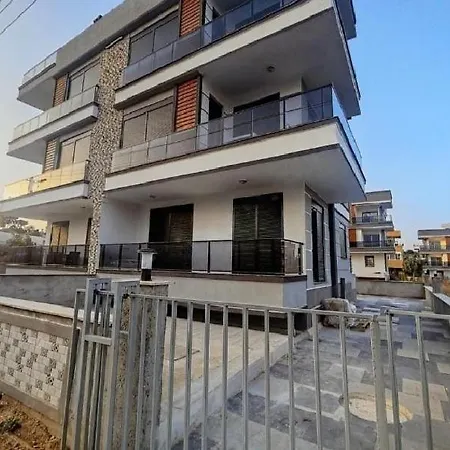 Hotel de apartamente Bora *